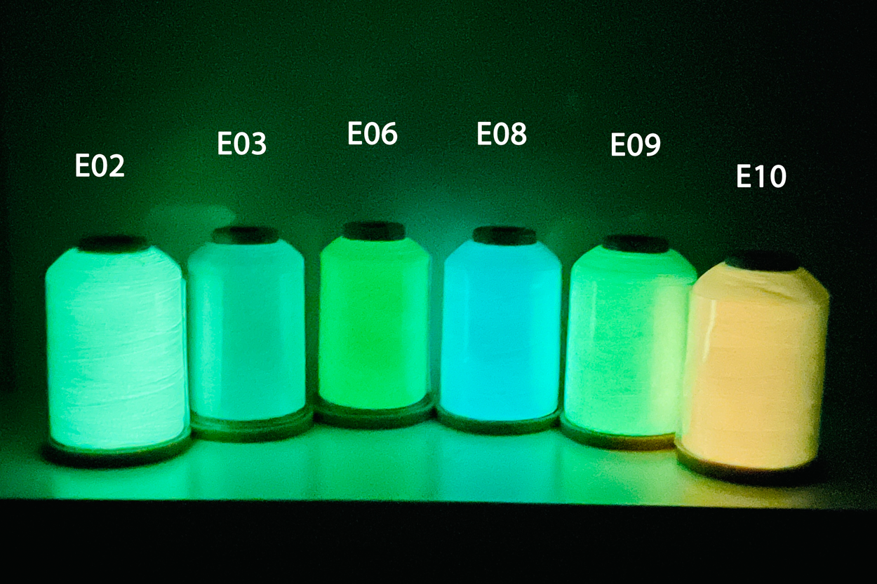 Moderne Leuchtend Stickereien Nähfaden Leuchtet Im Dunkeln 800m 150D/2 Polyester 